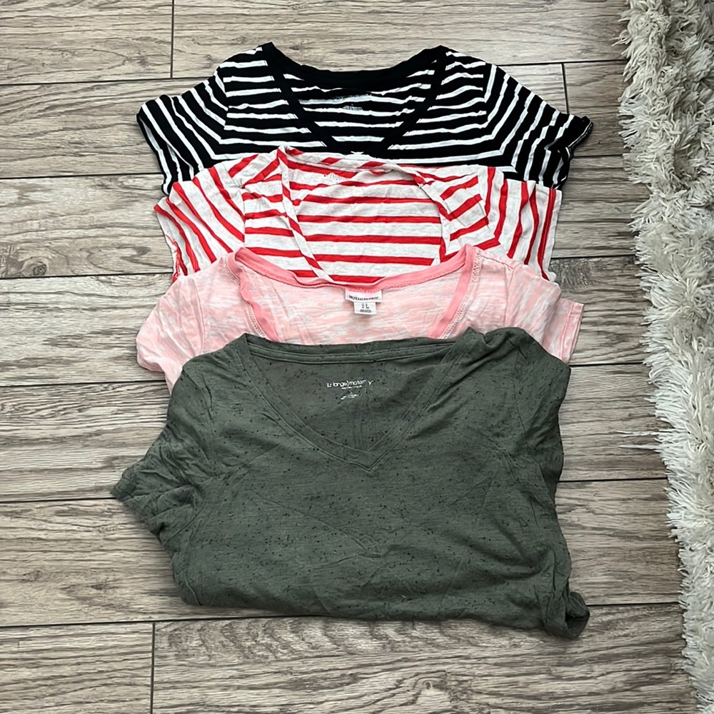 Lot of 4 maternity t-shirts